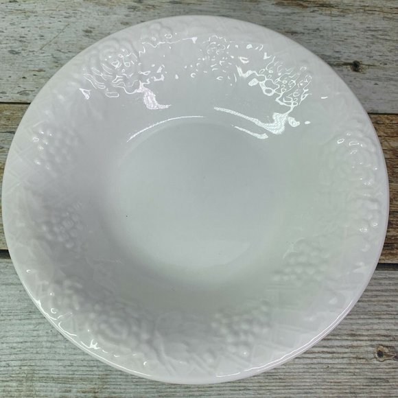 Gibson FOUR SEASONS All White Embossed Fruit Floral Rim Coupe Soup Bowl Set of 4 - Picture 8 of 16